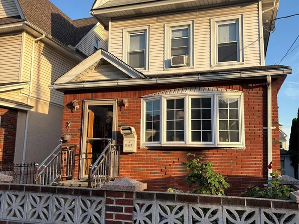 139-52 86th Road, Jamaica, NY 11435