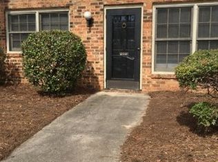 2804C Carriage Dr, Winston Salem, NC 27106