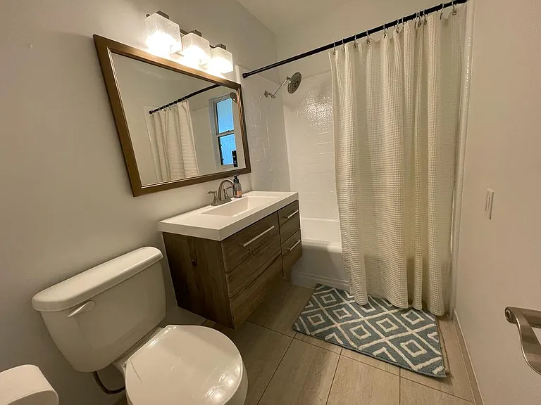 1929 E Fairmount Ave #2 — Photo 7