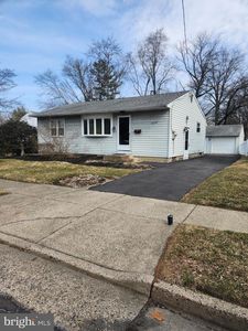 2839 Carnation Ave, Willow Grove, PA, 19090