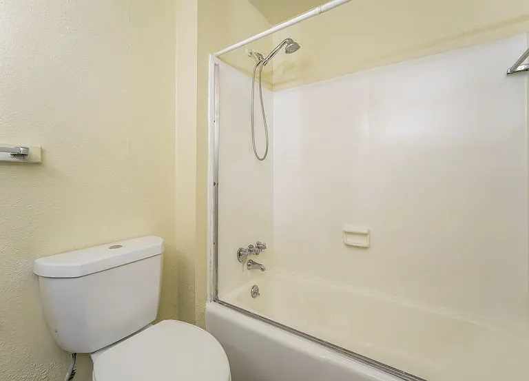 774 Northern Ave #B14 — Photo 9