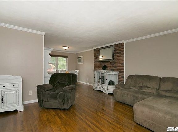 5th image of 151 Wagon Ln