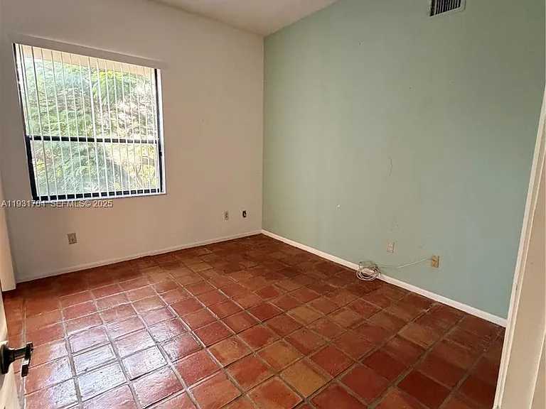 7460 La Paz Blvd #310 — Photo 32