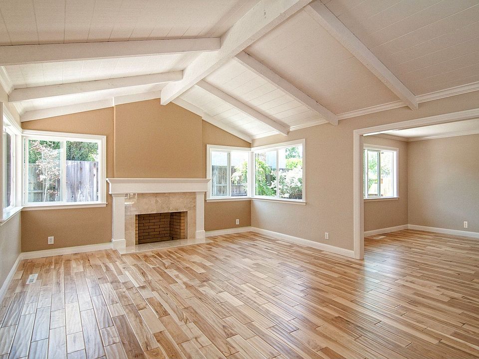 2nd image of 1895 Kirkmont Dr