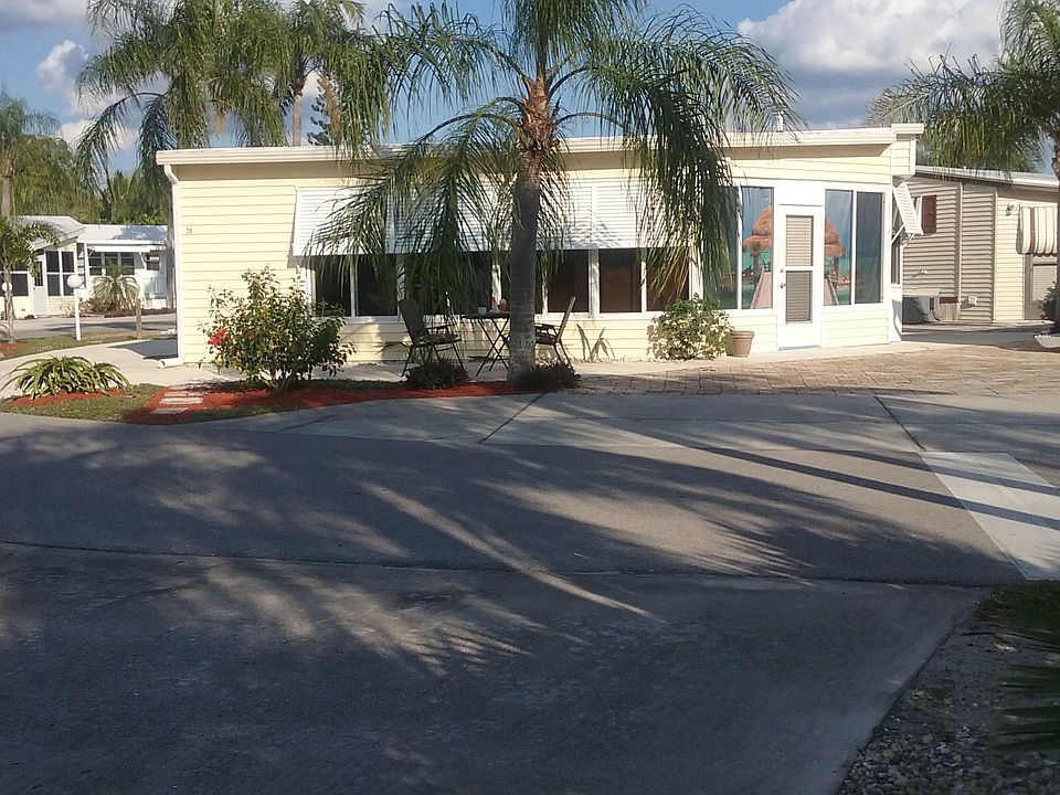 1st image of 20 Lime Tree Park Dr