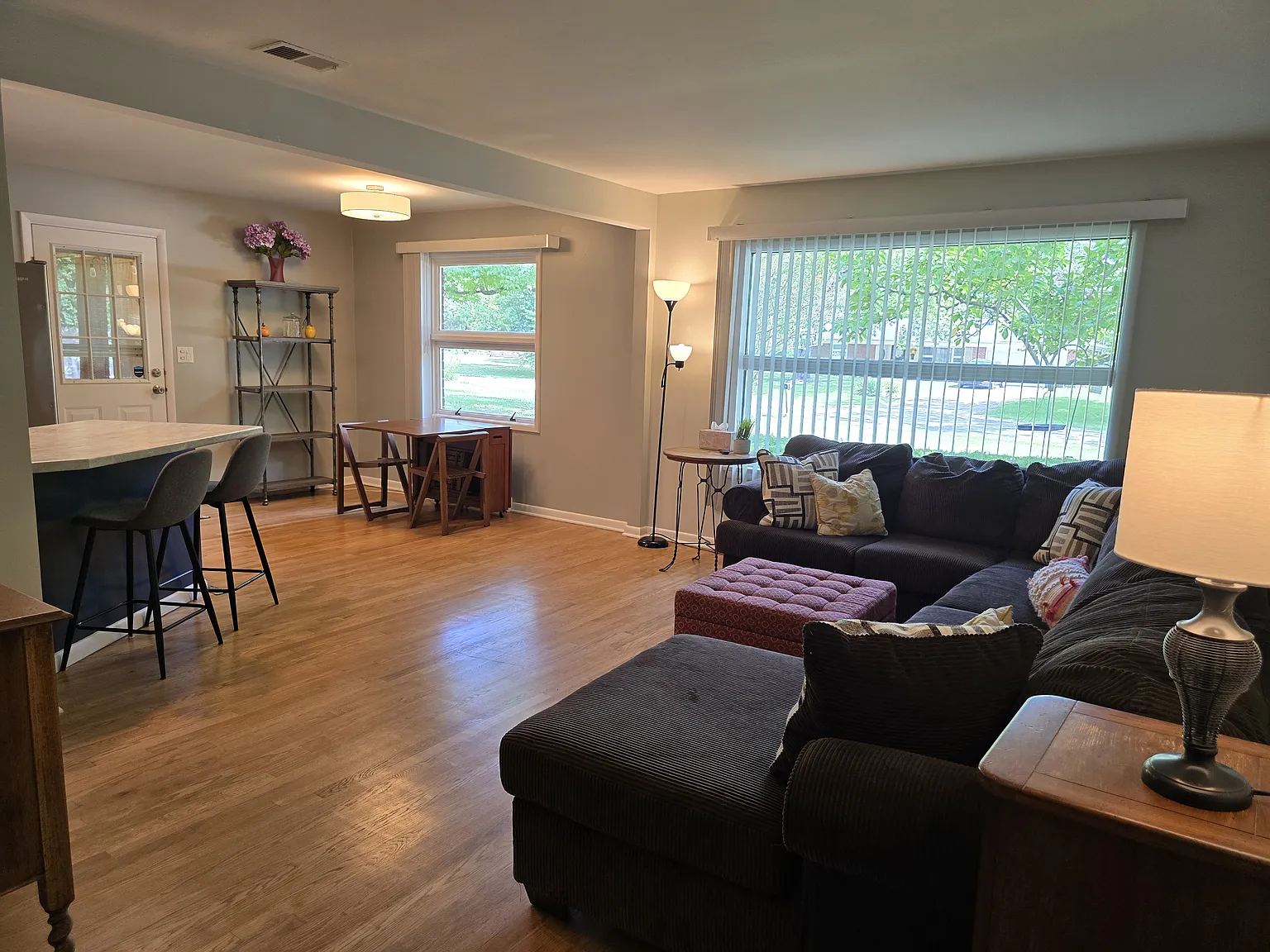 3 bed, 1147 sqft, $2,850 — Photo 4