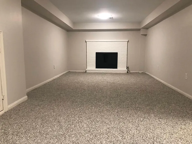 161 Elm St — Photo 33