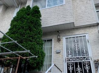 38 Scenic Ln, Staten Island, NY 10304