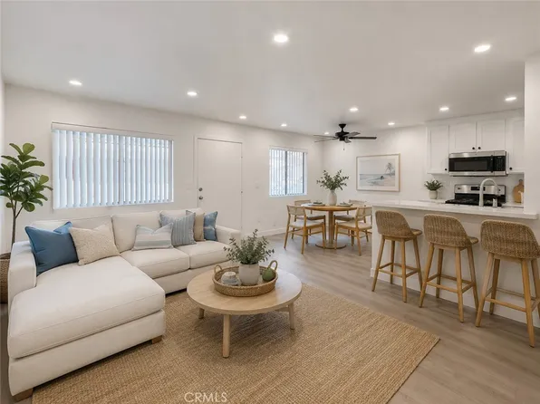 1661 W 158th St APT 103, Gardena, CA 90247