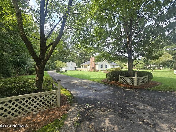 5th image of 142 Westwood Circle