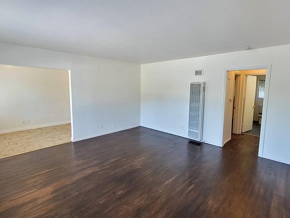 5th image of 5855 Comstock Ave