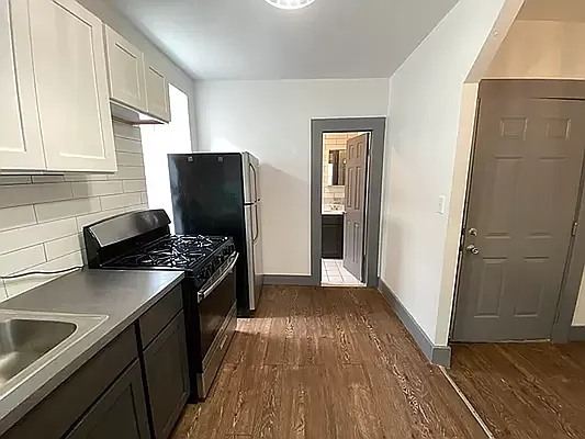 Rented by ERNY LLC | media 4