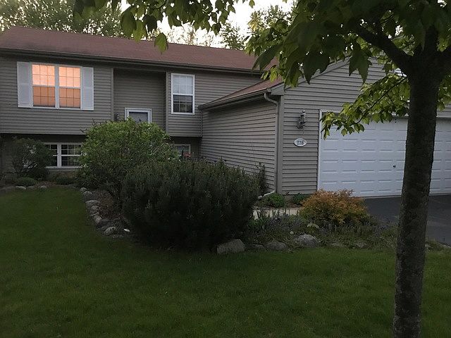 1st image of 278 Maplewood Dr