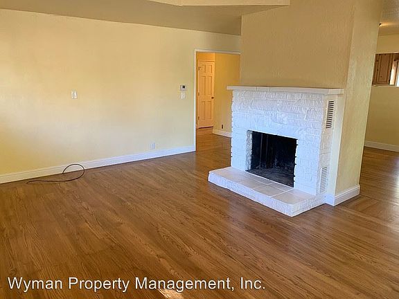 4th image of 1127 Massa Dr