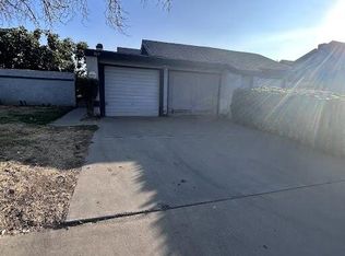 817 E Harold Ave, Visalia, CA 93292
