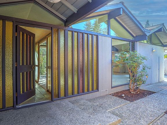 4th image of 12521 SE 50th Place