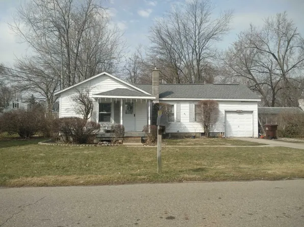 3415 N Cedar St, Lansing, MI 48906