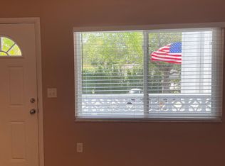 8101 113th St APT 204, Seminole, FL 33772