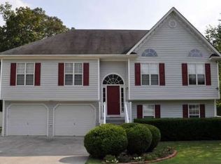 130 Twin Oaks Dr, Calhoun, GA 30701