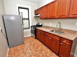 48-42 41st St #2R, Sunnyside, NY 11104