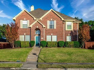 3924 Rolling Oaks Dr, Carrollton, TX 75007
