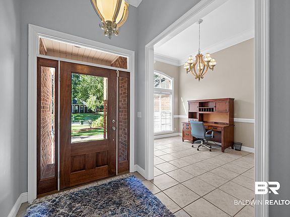 5th image of 9425 Aspen Cir