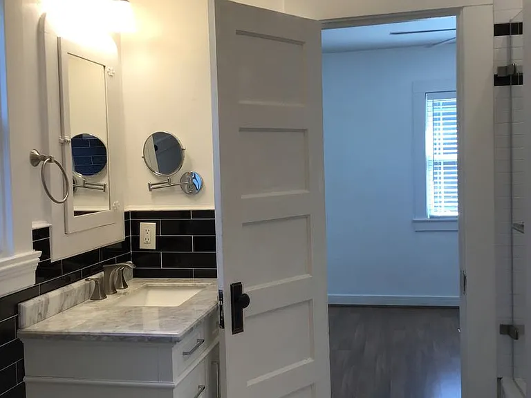 189 S Lincoln St — Photo 10