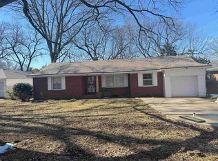 41 Bendel Cir W, Memphis, TN 38117