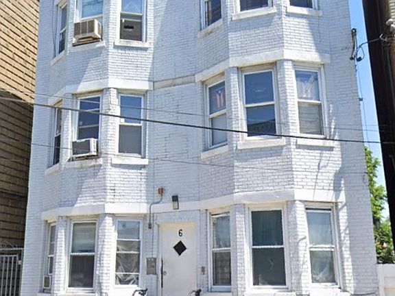 3rd image of 6 Vroom St APT 1R