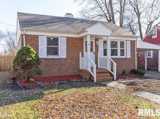 45 Bonnie Ct, Springfield, IL 62704