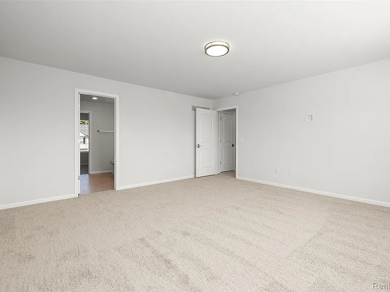 3449 Haverford Dr — Photo 24
