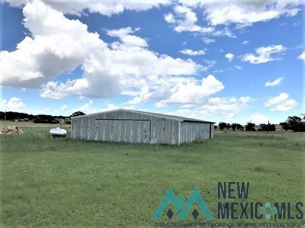5 1st St, Capulin, NM 88414