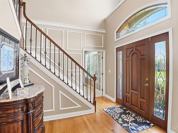 2nd image of 1324 Wexford Ln