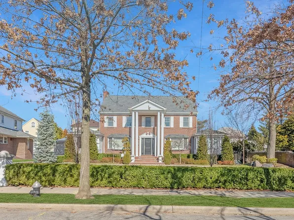 23 Center Drive Malba image 1 of 11