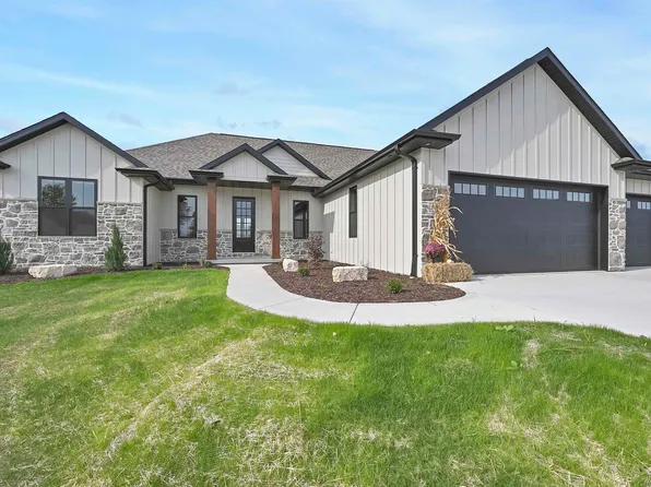 3974 Gladiator Ln, De Pere, WI 54115
