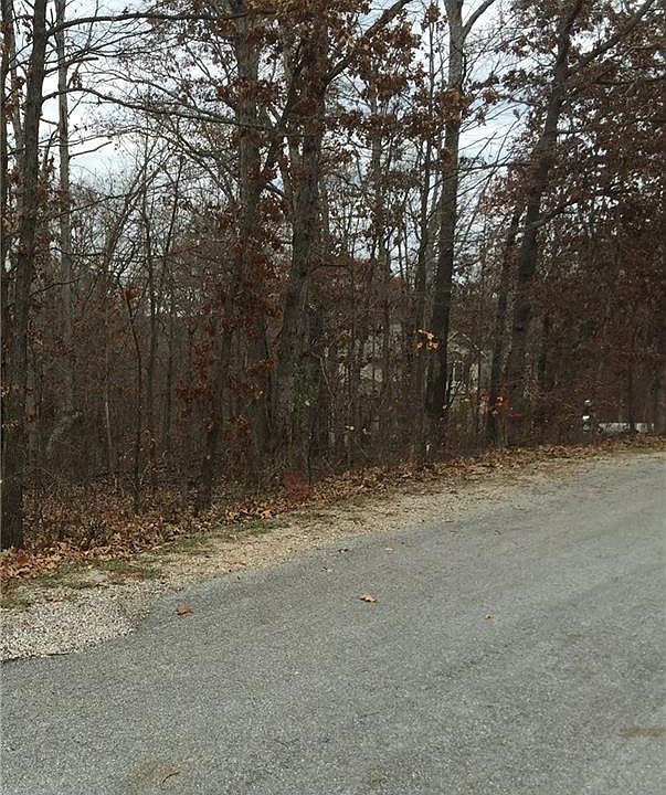 2nd image of 2 Duxford Ln