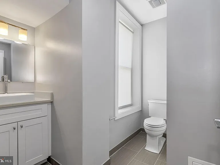 1310 Riggs St NW — Photo 29
