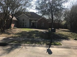 510 Rue Chateauguay, Ocean Springs, MS 39564