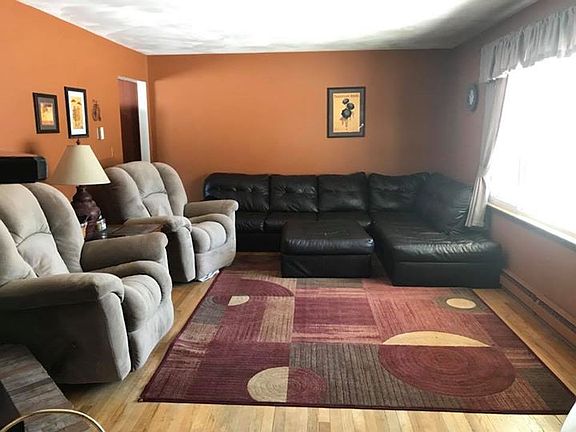 4th image of 5843 Lake Ave