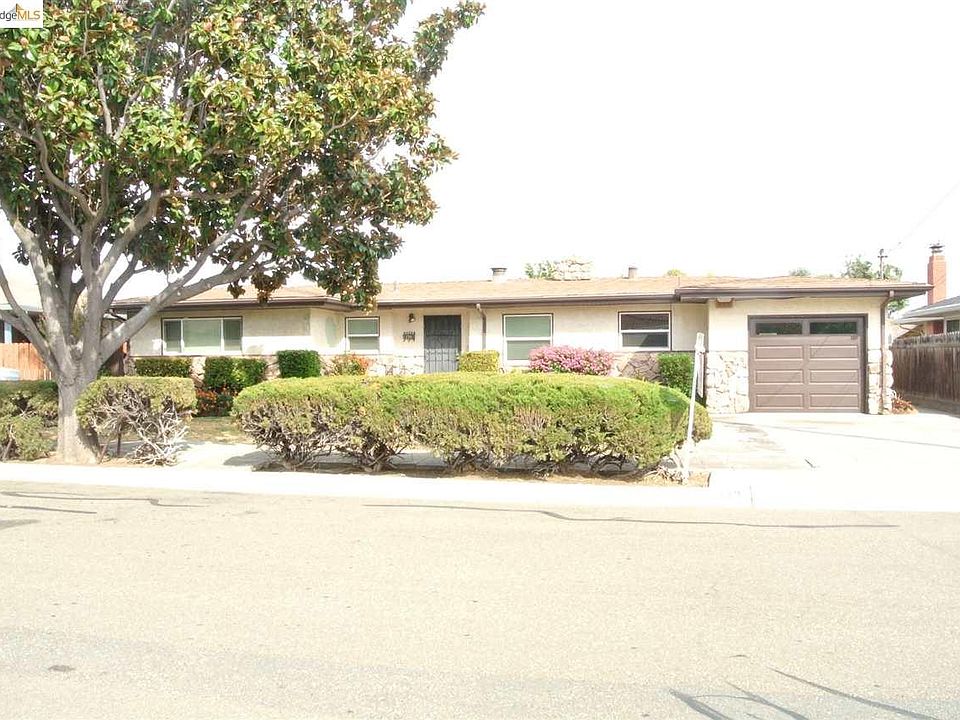 1st image of 279 Sierra Dr