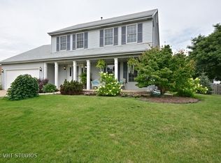 1811 Williamsburg Ave, Geneva, IL 60134