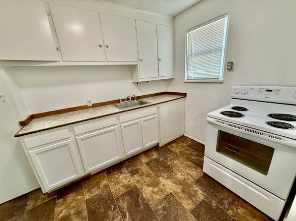 23 Basin St SW #6