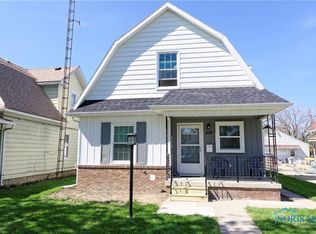 105 E Perry St, Walbridge, OH 43465