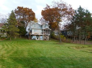 3523 Ridge Dr, Hartland, WI 53029