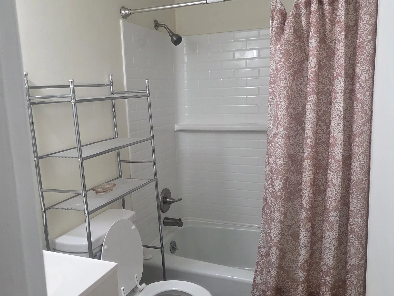 2 bed, 1000 sqft, $1,000 — Photo 4