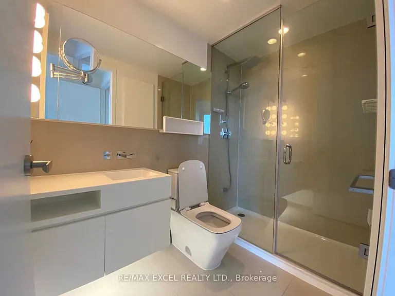 45 Charles St E #3312 — Photo 29