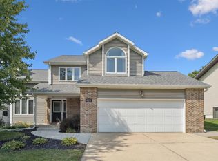 2219 Yorkshire Dr, Cedar Falls, IA 50613