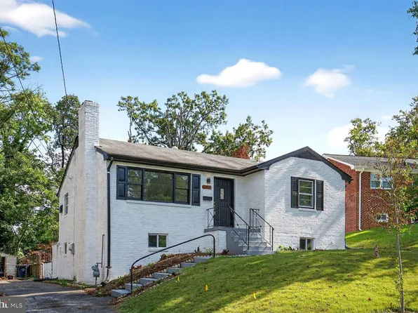 107 Onondaga Dr, Oxon Hill, MD 20745