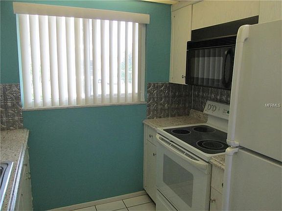 3rd image of 649 Tamiami Trl S APT 204
