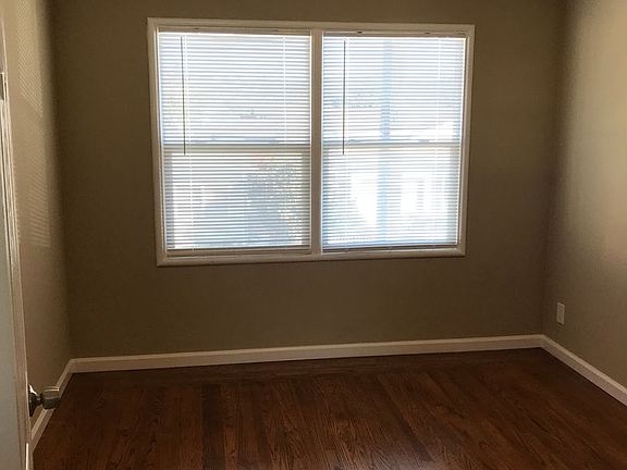 5th image of 10701 Apricot St #T10701